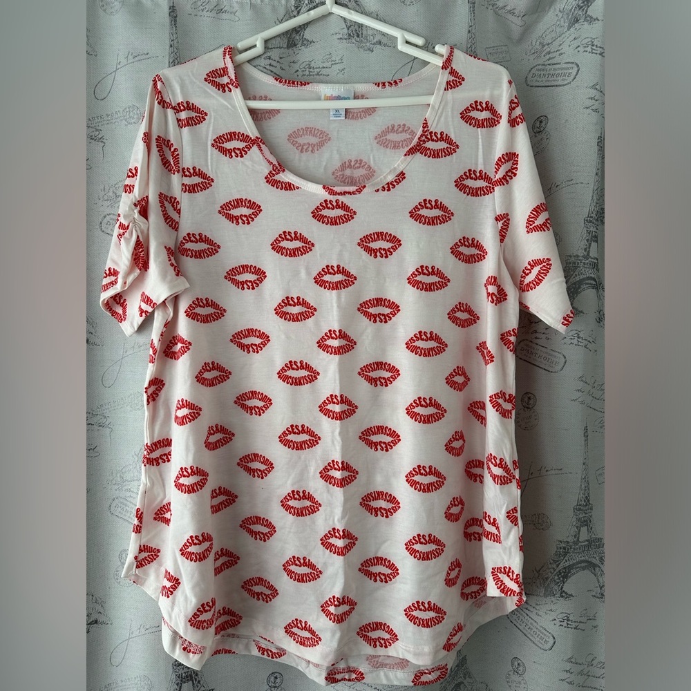 LuLaRoe Morgan shirt